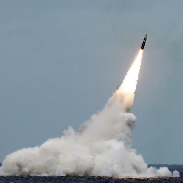 The 10 newer SSBNs&rsquo; armament: 24 Trident II/C5 missiles that cover a range of 7,000 miles. Each Trident II SLBM missile can carry 12 MIRV thermonuclear warheads&hellip;these ones can hit twelve targets with up to 475 kt of TNT (total of 5,700 kt of TNT).