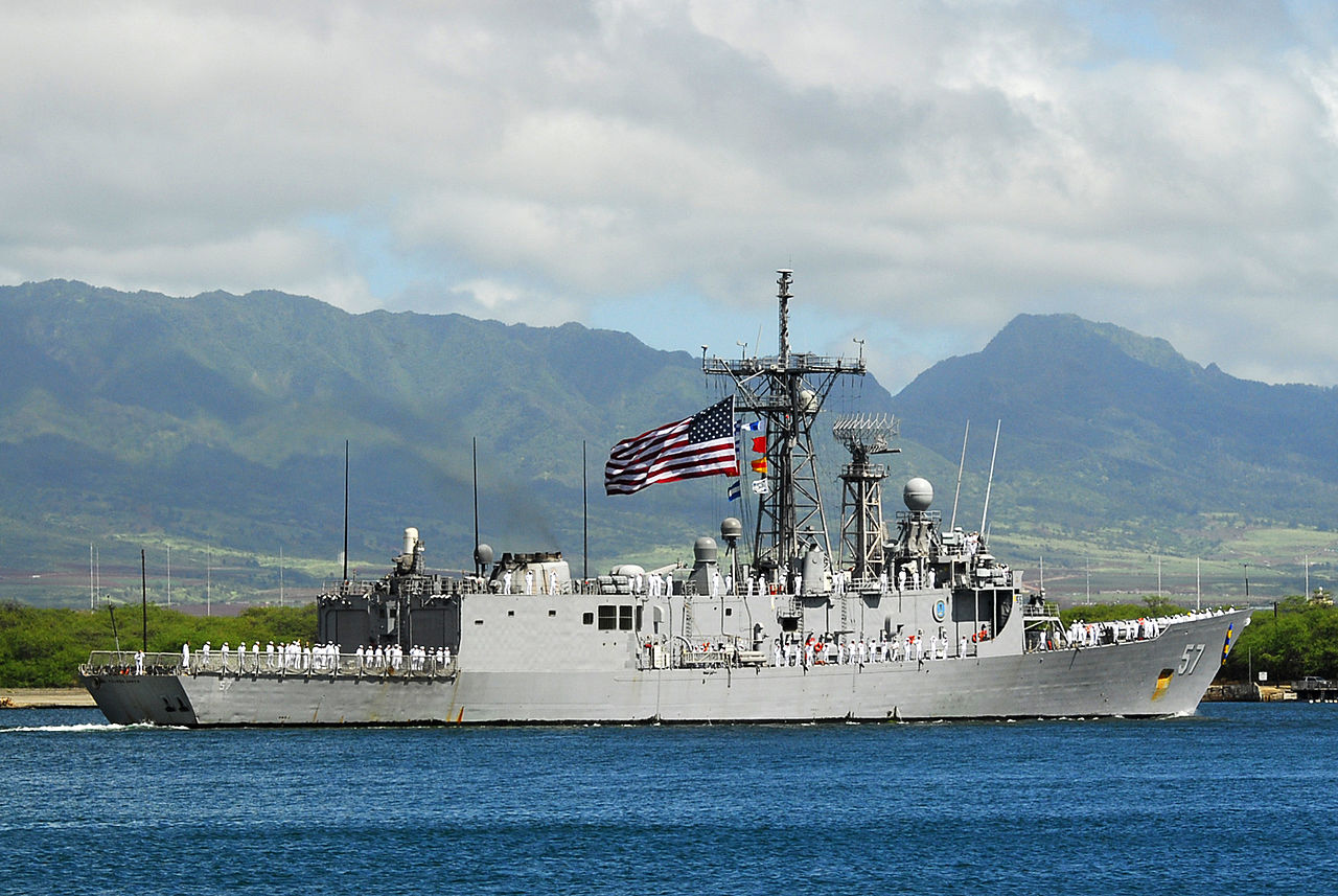 USS Reuben James FFG-57 returning to Pearl Harbor