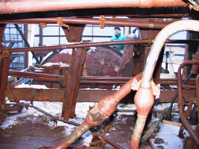 K-141 Kursk explosion and salvage damage, photo 7