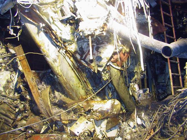 K-141 Kursk explosion and salvage damage, photo 8