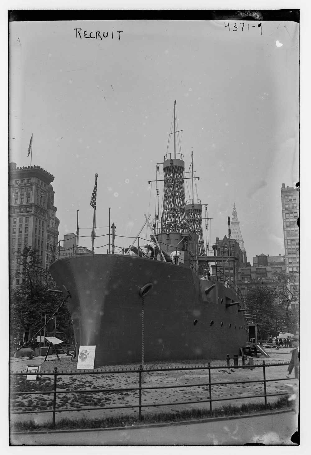 USS Recruit bow view