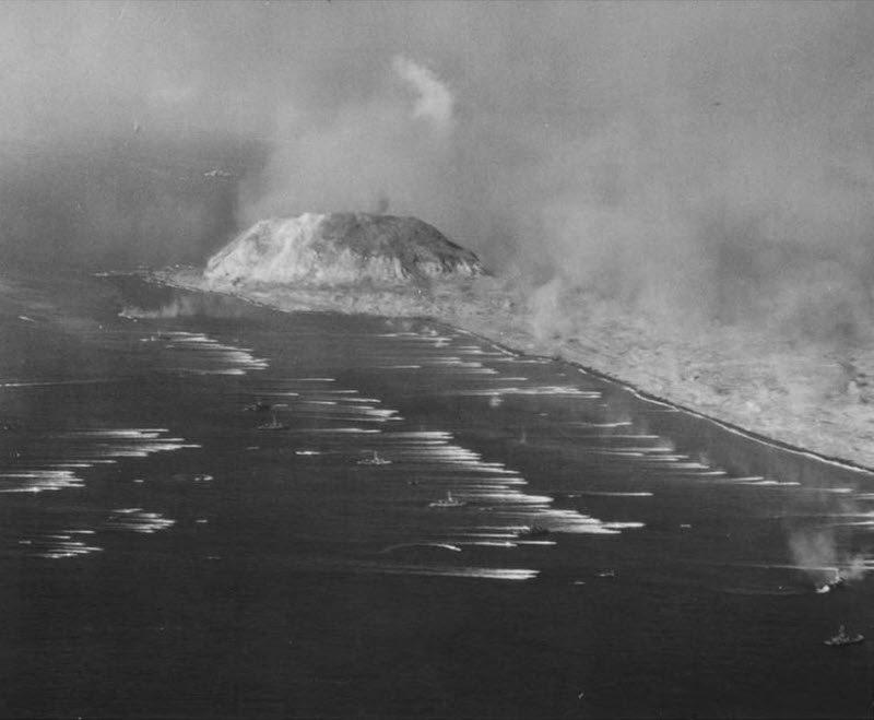 First landings on Iwo Jima February 19 1945